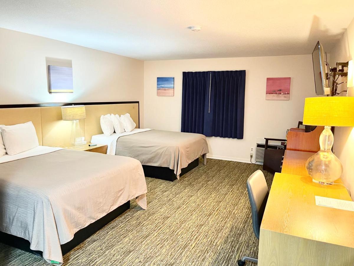 Camp Inn Lodge Oscoda Esterno foto