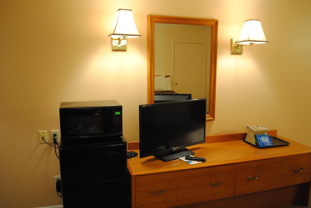 Camp Inn Lodge Oscoda Camera foto