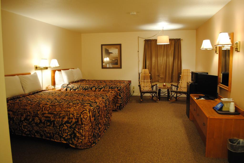 Camp Inn Lodge Oscoda Esterno foto